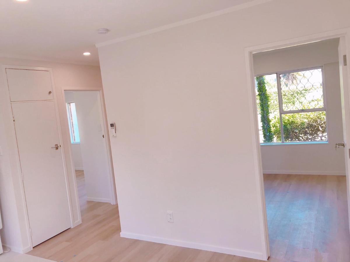 Bright Eden Park Two Bed Townhouse Private Parking Lejlighed Auckland Eksteriør billede