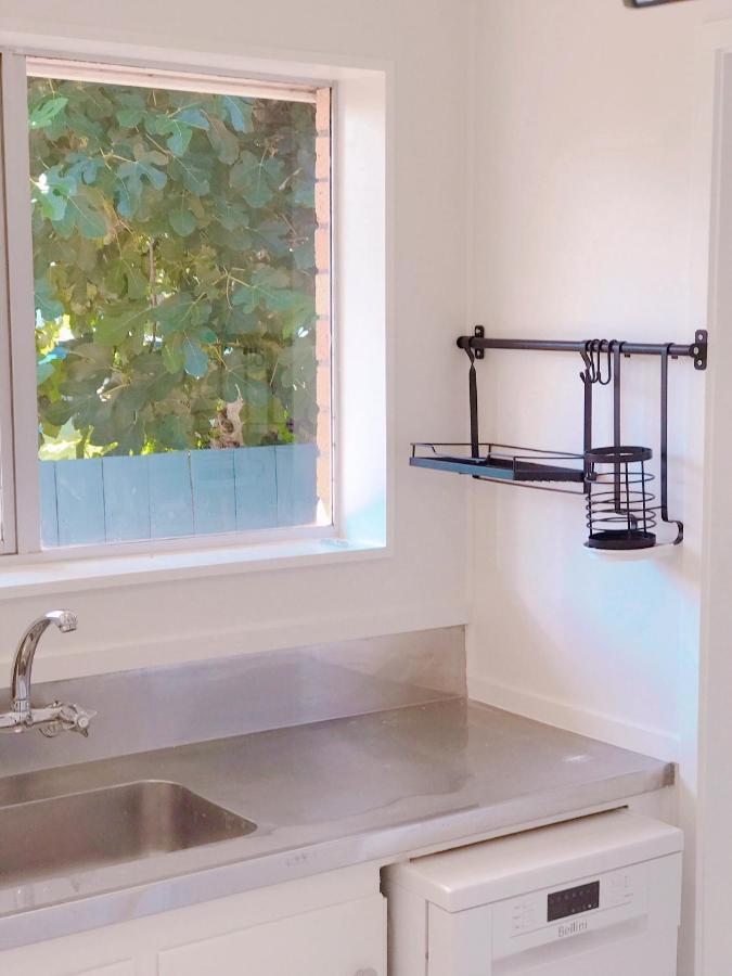 Bright Eden Park Two Bed Townhouse Private Parking Lejlighed Auckland Eksteriør billede