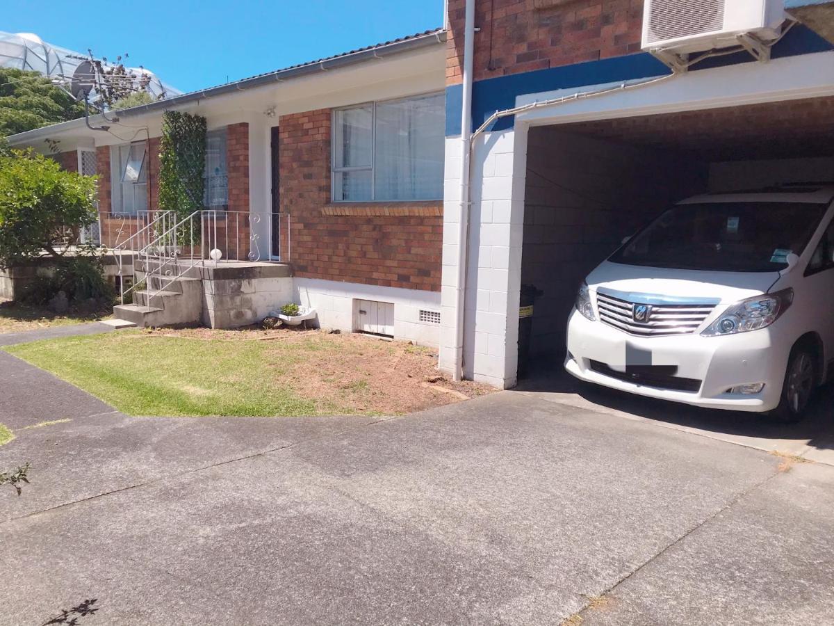 Bright Eden Park Two Bed Townhouse Private Parking Lejlighed Auckland Eksteriør billede